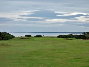 Nairn 10th Approach